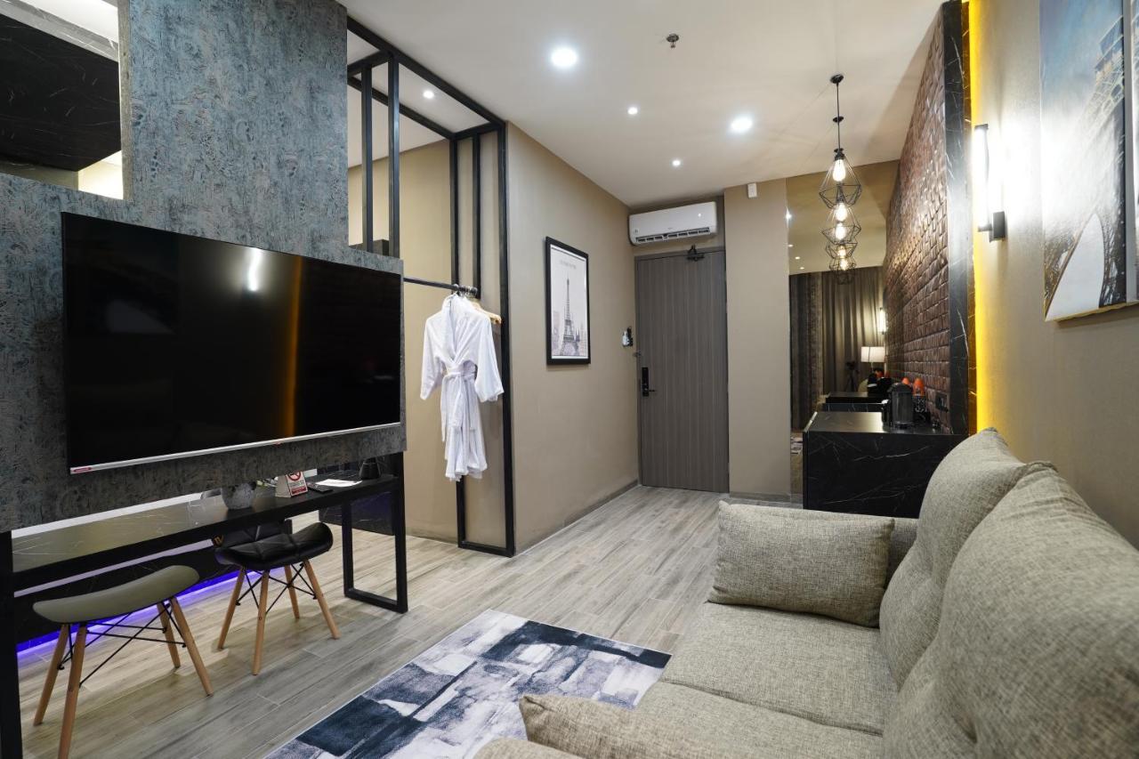 De Paris Hotel Medan Buitenkant foto